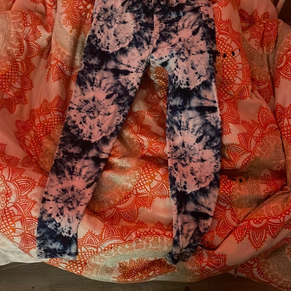 Leggings from Walmart, Blue & White, Soft